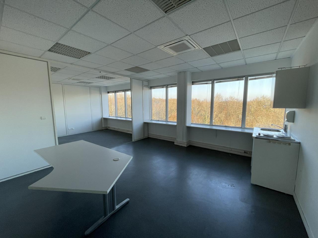Bureau Nantes 330m² Location bureau Nantes Loire-Atlantique OLBUR2112302 4